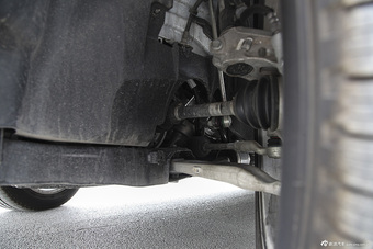 2015款揽胜极光2.0T 5门耀动版