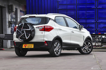 2016款比亚迪元1.5L手动豪华型