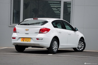 2015款科鲁兹掀背1.6L手动舒适型