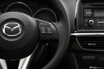 2015款阿特兹2.0L自动蓝天时尚版