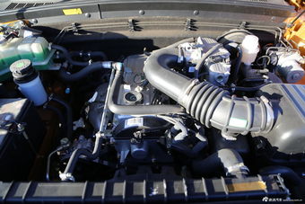 2012款奥轩GX5 2.5L手动柴油两驱时尚版图片