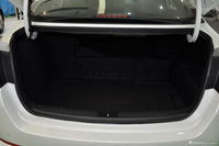 2013款起亚K5混动版