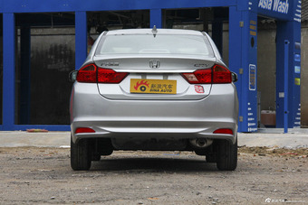 2015款锋范 1.5L手动豪华版