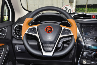 2016款比亚迪元1.5L手动豪华型