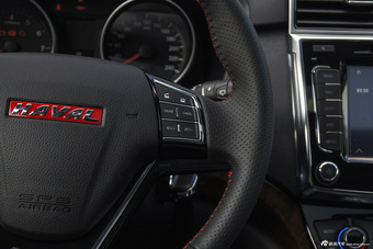 2015款哈弗H6运动版1.5T手动四驱精英型