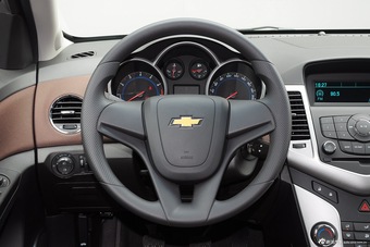 2015款科鲁兹掀背1.6L手动舒适型