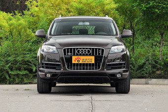 2015款奥迪Q7 40TFSI典藏型