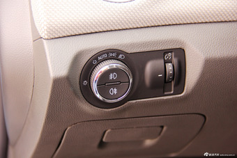 2012款科鲁兹1.6SE手自一体舒适版