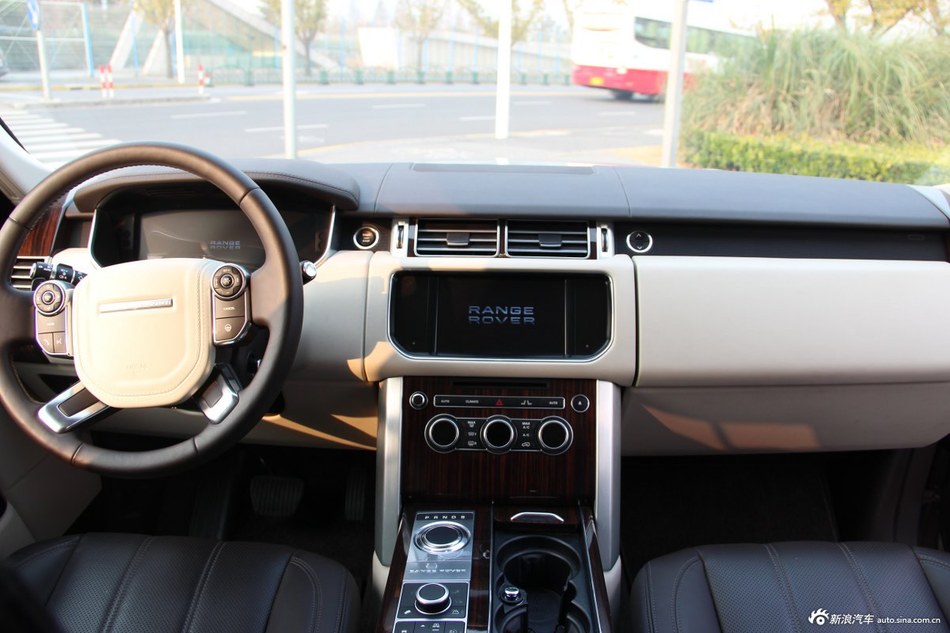 2013款路虎揽胜 3.0L V6柴油版