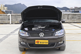 2014款夏朗2.0T自动标配型