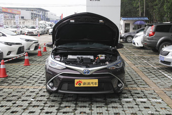 2016款雷凌双擎1.8L自动豪华版
