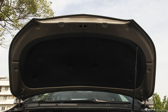 2013款君越2.4L SIDI自动精英舒适型