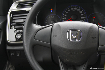 2015款锋范 1.5L手动豪华版