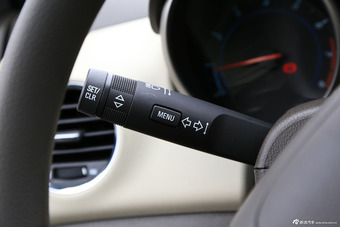 2015款科鲁兹 1.5L 手动经典 SL MT