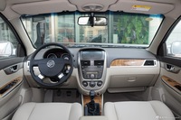 2015款凯越1.5L手动尊享型