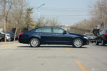 2015款红旗H7 1.8T自动豪华型