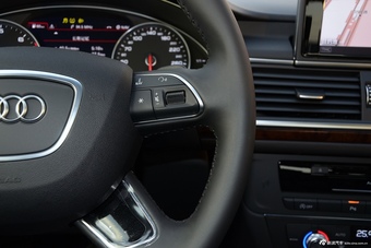 2016款奥迪A6L 1.8T自动TFSI舒适型