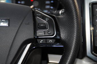 2015款哈弗H6 Coupe 2.0T手动两驱尊贵型