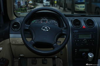 2012款哈弗H5智尊版绿静2.0T手动两驱舒适型图片