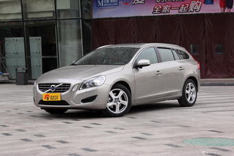 2013款沃尔沃V60 2.0T T5智尊版图片