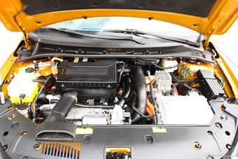 2014款比亚迪秦1.5T旗舰型