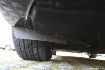 2014款奥迪A8L 3.0T自动45TFSI quattro豪华型