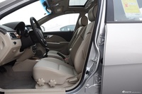 2015款凯越1.5L手动尊享型