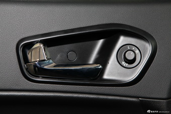 2012款传祺GS5 2.0L自动周年纪念版