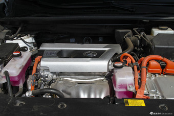 2015款雷克萨斯NX 300h全驱锋致版