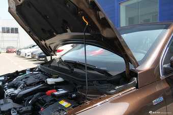 2014款东风标致408 1.6T自动尊贵版