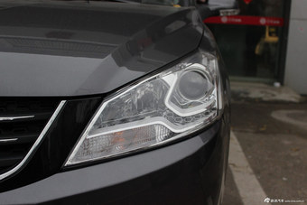 2013款东风风神S30 1.6L 手动尊雅型