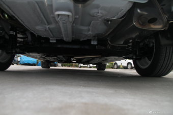 2015款悦翔V7 1.6L 手动乐享型