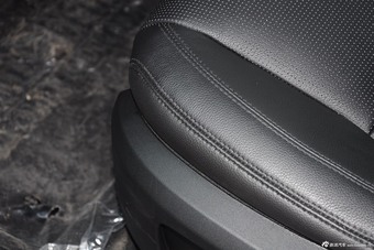 2015款发现神行 2.0T Si4 SE汽油版
