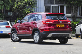 2016款长安CS75 1.8T自动精英型国5