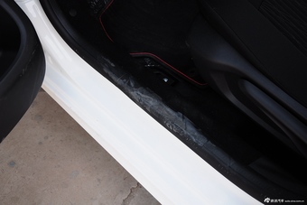 2015款爱丽舍质尚版1.6L手动时尚型