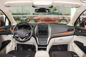 2016款林肯MKC 2.0T自动四驱尊耀版