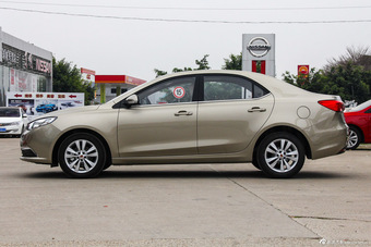 2015款荣威360 1.5L自动豪华版