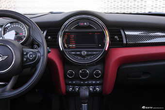 2015款MINI COOPER S 2.0T手动
