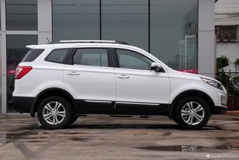 2014款北汽幻速S3 1.5L手动豪华型（国5）