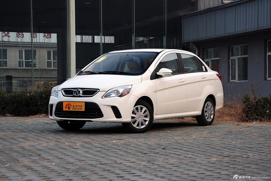 2015款绅宝D20三厢1.3L手动乐活版