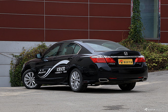 2015款雅阁2.4L自动LX舒适版