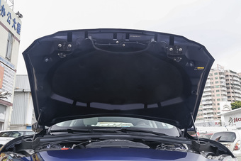 2016款捷豹F-PACE 2.0T自动R-SPORT运动版