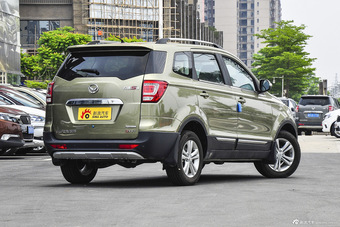 2016款北汽幻速S3 1.5L手动舒适型