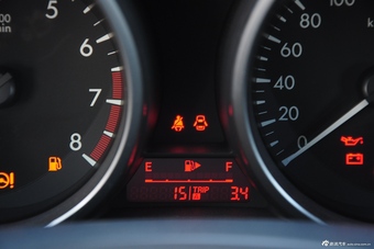 2015款马自达3星骋两厢1.6L手动舒适型