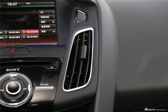 2015款福克斯两厢1.5L GTDi自动运动型