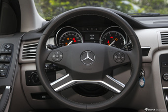 2014款 奔驰R400 3.0T自动4MATIC豪华型