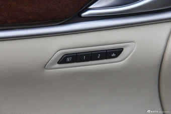 2016款XTS 2.0T自动28T豪华型