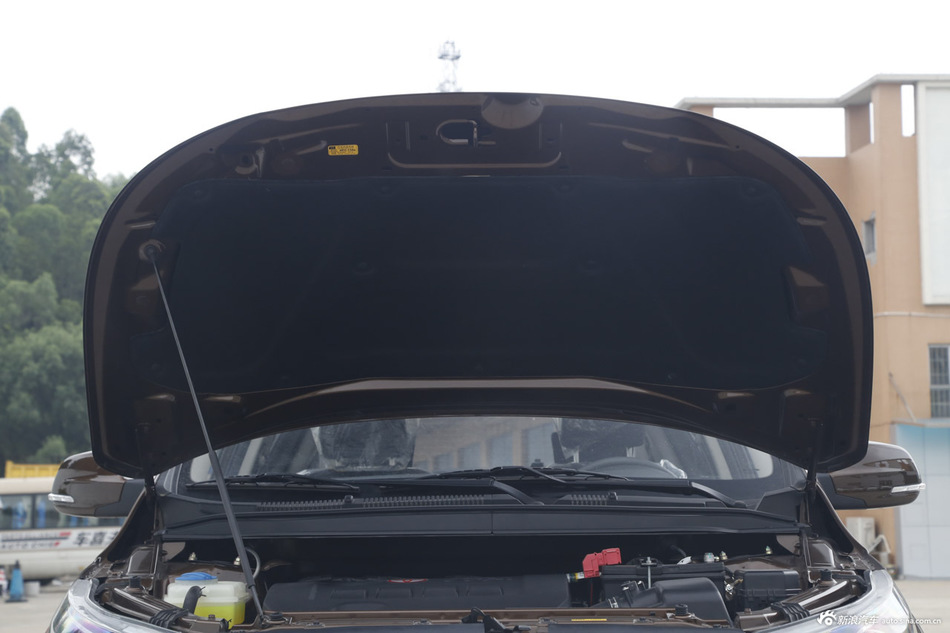 2015款骏派D60 1.8L自动舒适型