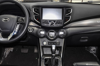 2016款比亚迪宋2.0TID自动旗舰型