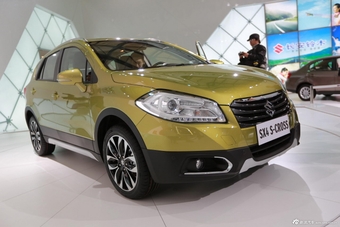 铃木SX4 S-CROSS